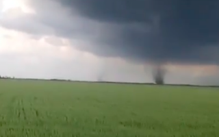 Мощный смерч пронесся по Запорожью: видео