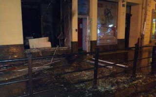 В центре Львова вспыхнул пожар: неизвестные подожгли российский банк