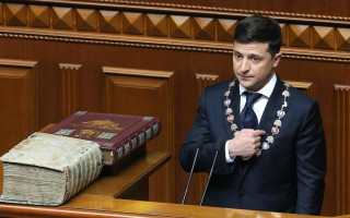 Требуют отставки Зеленского: петиция направлена на рассмотрение