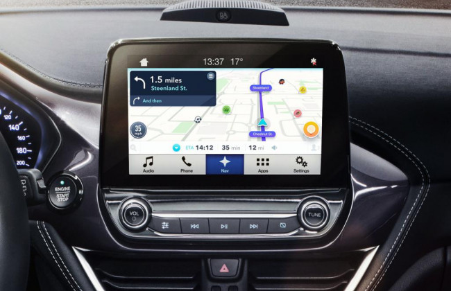 Стало відомо, коли бортові комп’ютери в автомобілях «заговорять» українською