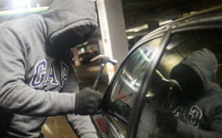 Водіям на замітку: у Києві затримали серійного автокрадія