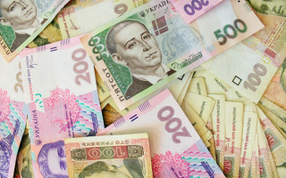 Зарплаты в Украине: граждан порадовали увеличенными выплатами