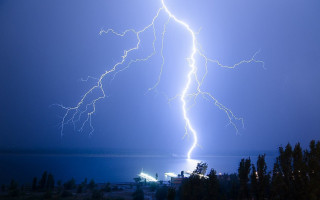 Загинула миттєво: на Волині блискавка вбила жінку