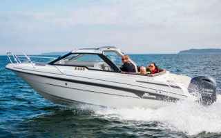 Хотів покататися з друзями: чоловік у Києві викрав катер