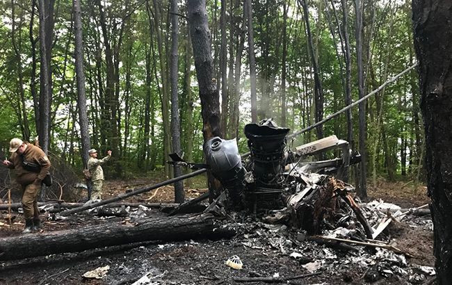 Под Ровно разбился военный вертолет: появились подробности о погибших и фото