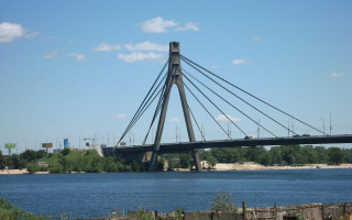 Движение на двух мостах перекрывают в Киеве на неделю