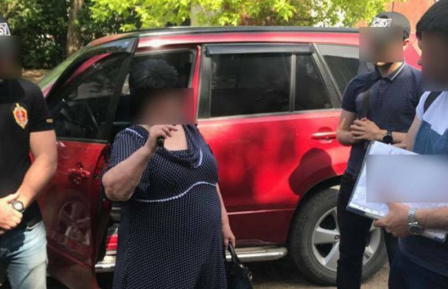 Отримала $10 000 хабара: у справі голови сільради є нові деталі