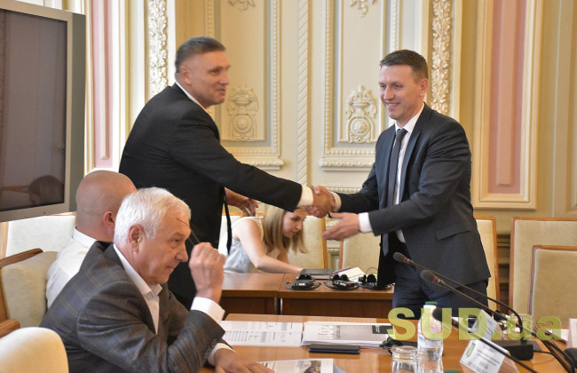 Суд остановил решение директора ГБР Романа Трубы об увольнении сотрудника центрального аппарата ГБР