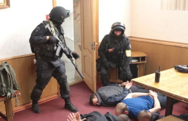 Зухвалу банду шахраїв затримали у Києві