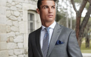 Суд закрыл дело против Роналду, а Рианна стала самой богатой певицей в мире: новости шоубиза