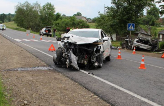 ДТП за участю поліцейського на Івано-Франківщині: за справу взялося ДБР