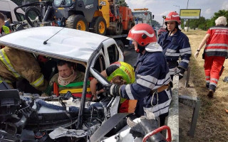 Автомобиль разорвало: в Киеве произошло жуткое ДТП