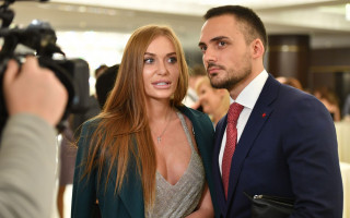 Слава из «НеАнгелов»  разводится с мужем, а дочь Джоли и Питта готовится к смене пола: новости шоубиза