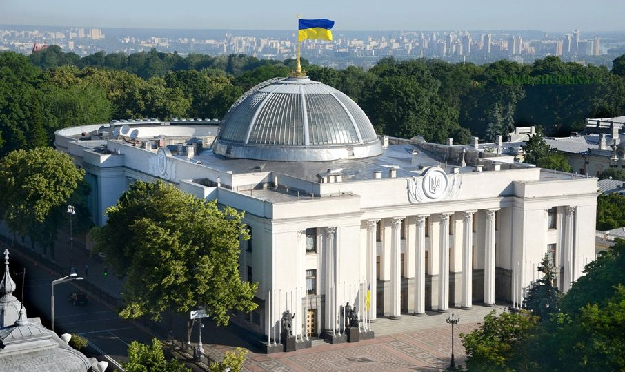 Рада игнорирует законопроект Зеленского о конфискации незаконных активов чиновников