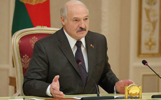 Лукашенко пообещал белорусам новую Конституцию