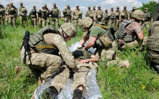 Обострение на Донбассе: погибли двое военнослужащих и еще восемь получили ранения