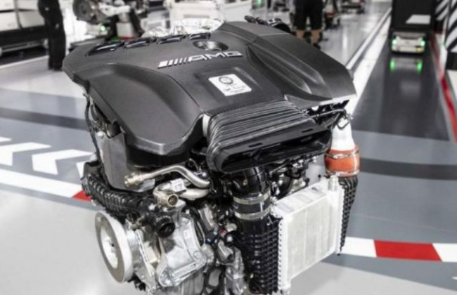 Mercedes-AMG показал самый мощный 4-цилиндровый двигатель в мире
