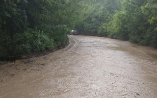 Після негоди Хмельниччина пішла «під воду»: моторошні фото й відео