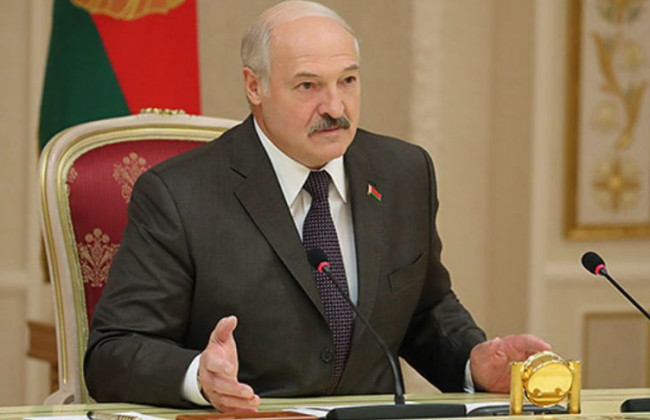 Лукашенко пообещал белорусам новую Конституцию