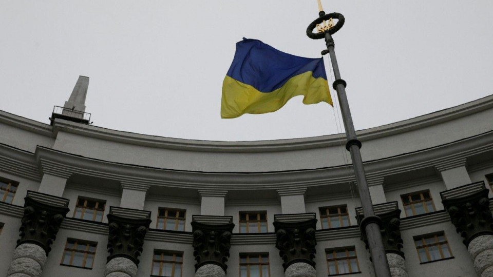 Кого украинцы хотят видеть премьер-министром: опрос общественного мнения