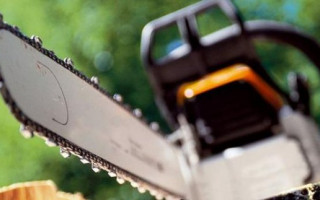 Самогубство бензопилою у Херсоні: у справі є подробиці