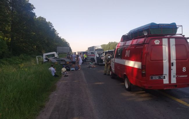 Масштабная авария на трассе Киев — Одесса: подробности и фото с места ДТП