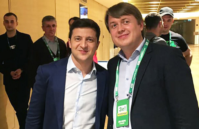 Пошутим на выборах в Раду: соцсети комментируют заявление представителя Зеленского о тарифах