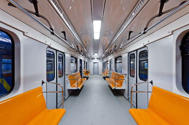 Усім пасажирам мати із собою: у метро Києва зробили важливе повідомлення