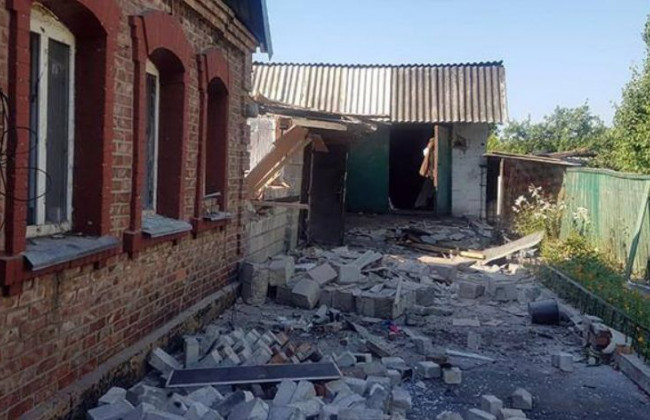 Боевики обстреляли Марьинку: есть пострадавшие