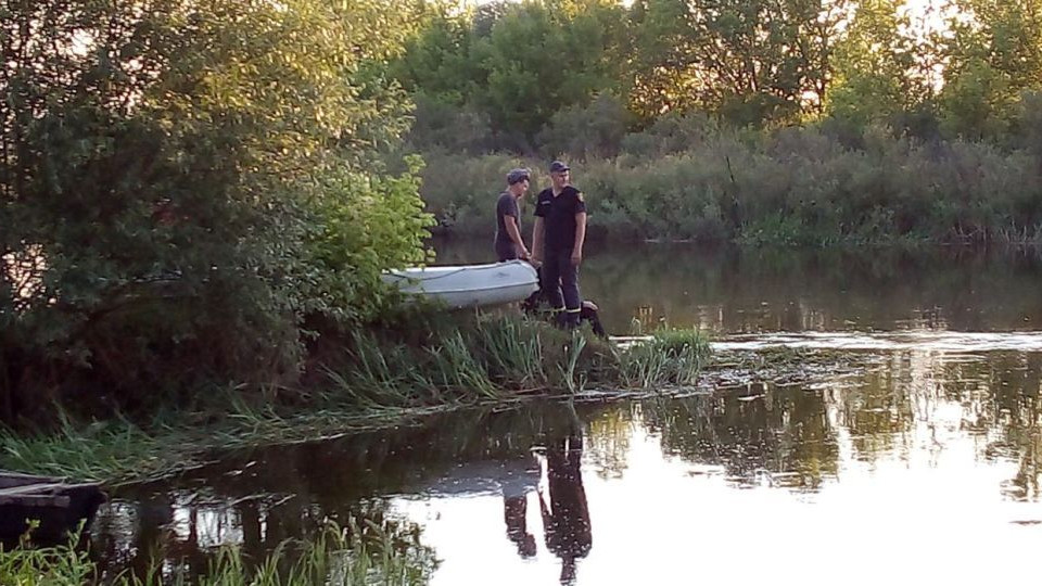 Тіло маленького хлопчика шукають у ставку на Київщині: подробиці трагедії