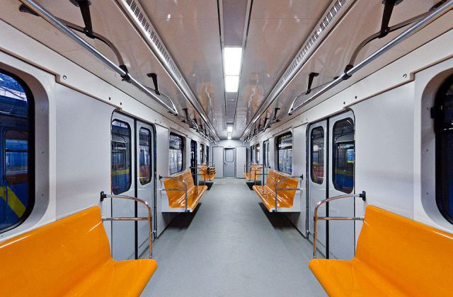 Усім пасажирам мати із собою: у метро Києва зробили важливе повідомлення