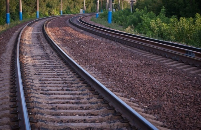 Моментальная смерть: в Харьковской области поезд «снес» женщину