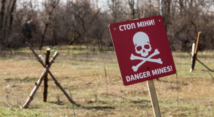 Скільки цивільних осіб загинуло від мін на Донбасі: жахлива статистика
