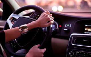 Мажорка на Porsche в Ужгороді влаштувала жахливу ДТП: подробиці, фото