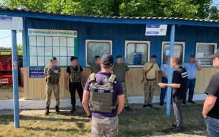 Требовали 300 долларов: СБУ разоблачили на взятке одесских таможенников и пограничников