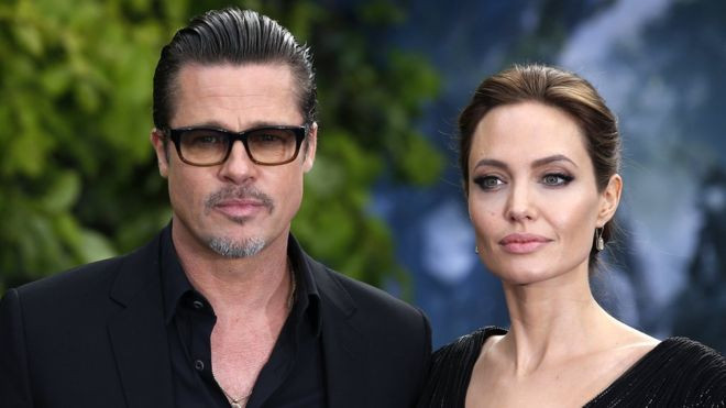 Джоли пожертвует все деньги Питта, а двойника Джорджа Клуни задержали в Таиланде: новости шоубиза