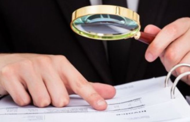 Постанова державного виконавця без підпису: чи створює вона для боржника юридичні наслідки