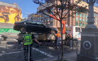 Водителям на заметку: в Киеве устроили рейд на «героев парковки»