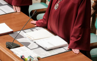 КСУ: розв’язання конституційного конфлікту народом шляхом проведення позачергових виборів відповідає Конституції