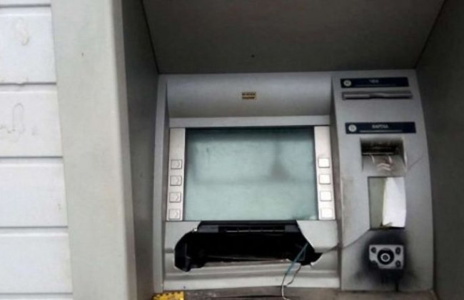 Зухвале пограбування банкомату сталося на Житомирщині: є подробиці