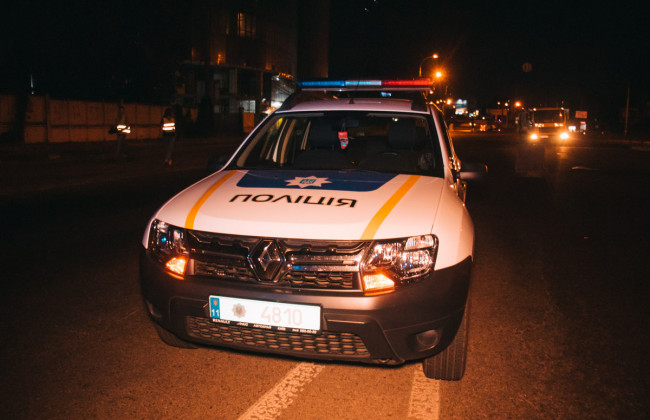 Страшна смерть: в Києві чоловік з невідомих причин стрибнув з моста