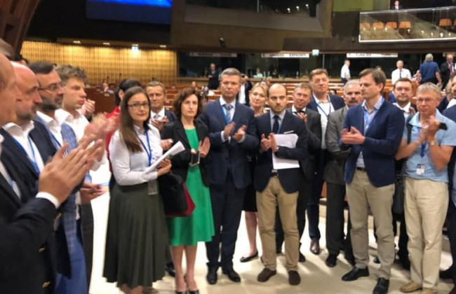 Делегации семи стран в ПАСЕ устроили демарш из-за возвращения РФ