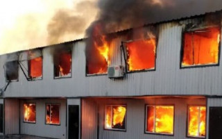 Масштабный пожар на складах под Киевом: есть подробности и видео