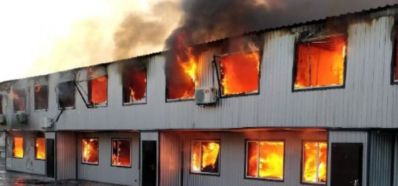 Масштабный пожар на складах под Киевом: есть подробности и видео
