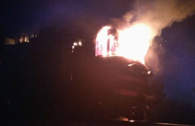 Под Киевом на ходу загорелся поезд