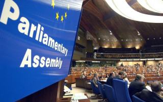 Сім країн готують резолюцію щодо рішення про повернення Росії до ПАРЄ