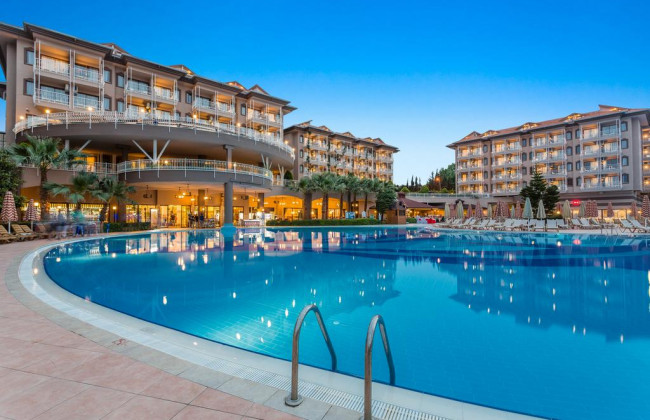 Чи відшкодує турфірма збитки, якщо туристу не сподобався готель: позиція КЦС ВС