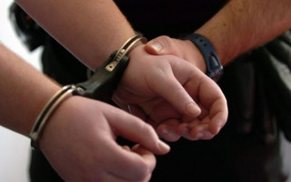 У справі поліцейських, які неправомірно застосували силу, є подробиці