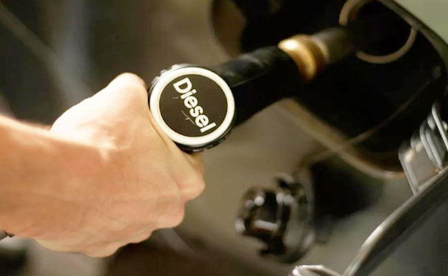 У Зеленського вимагають зниження цін на дизель