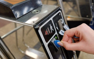 Відмова від жетонів: чим київське метро замінить звичний спосіб оплати проїзду